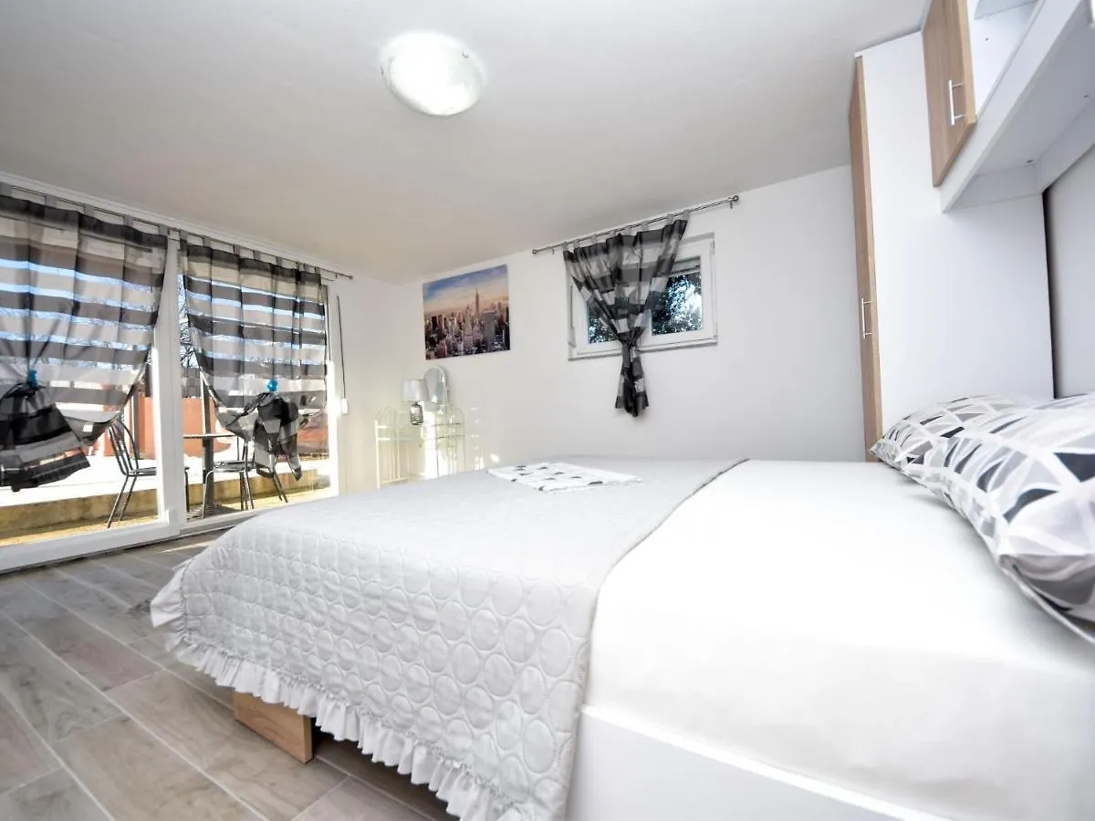 Holiday Home Tina & Tino By Interhome Brisevo 0*,  克罗地亚